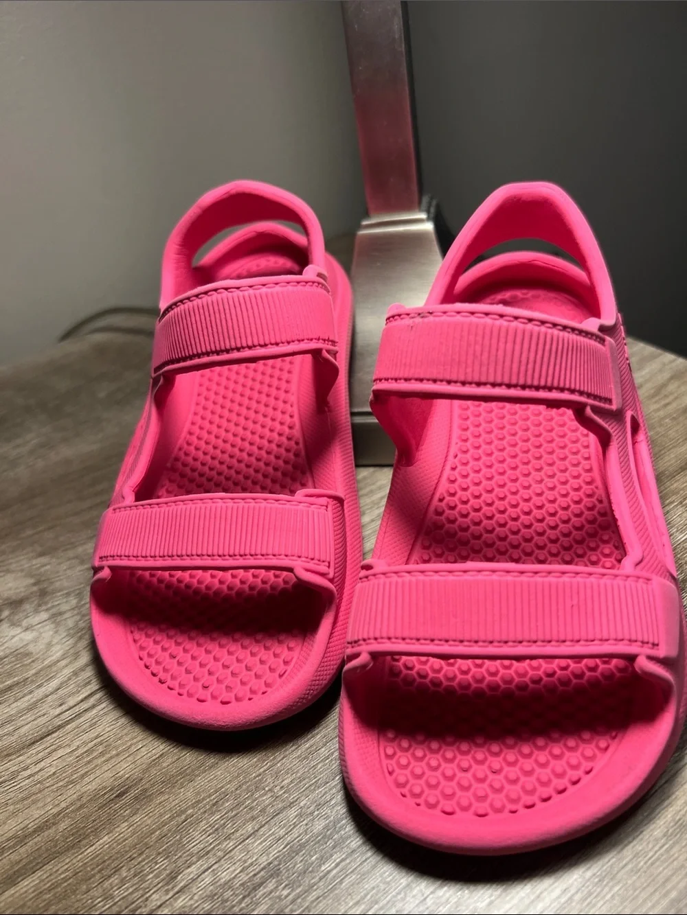 totes Kids Bright Pink Hook-and-Loop Sandals